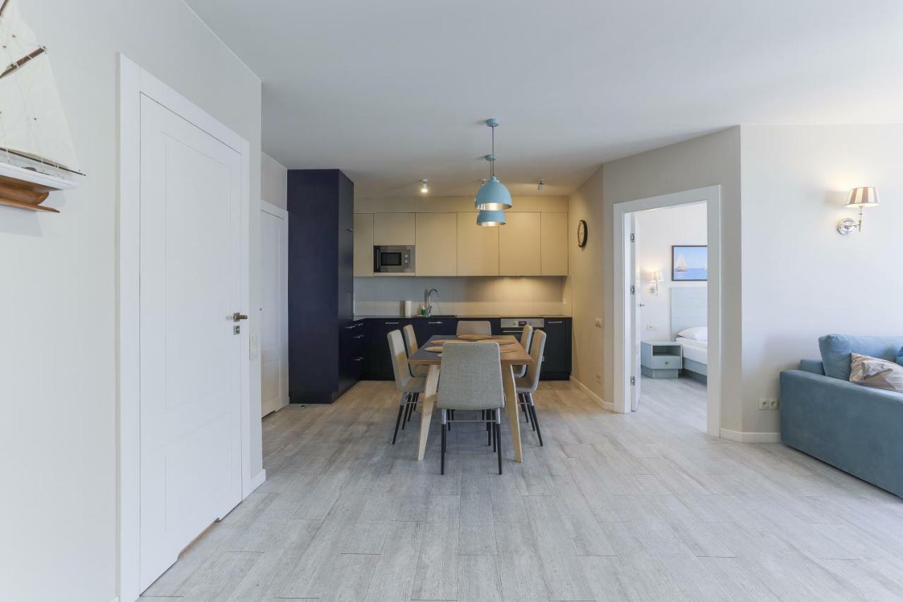 Unique Motlawa Riverbank Apartment 그단스크 외부 사진