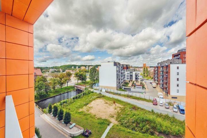 Unique Motlawa Riverbank Apartment 그단스크 외부 사진
